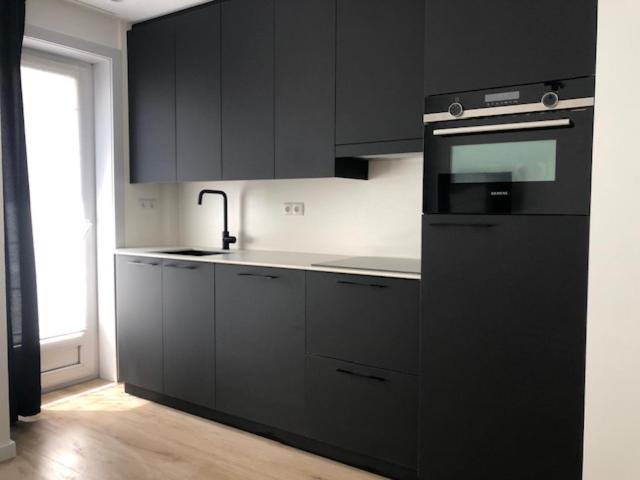 Helios Apartment Кноке-Хайст Екстериор снимка