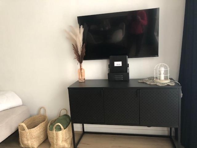 Helios Apartment Кноке-Хайст Екстериор снимка