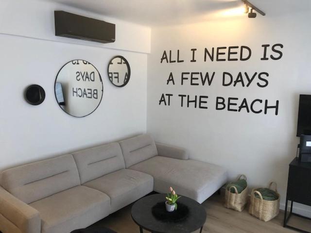 Helios Apartment Кноке-Хайст Екстериор снимка